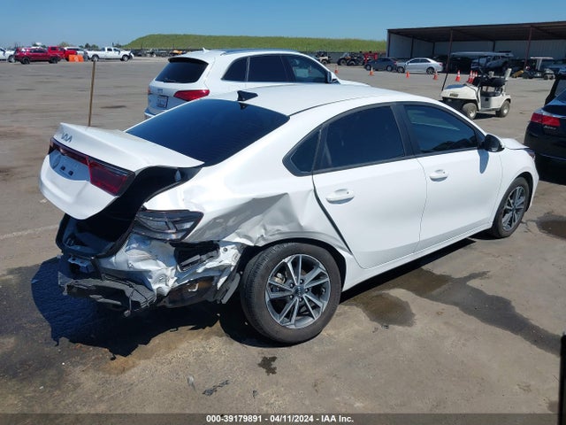 KIA Forte Lxs 2023 3KPF24AD0PE553794 Image 4