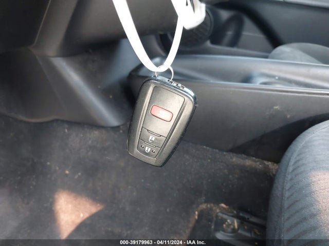 Toyota Prius Two 2016 JTDKBRFUXG3022372 Image 11