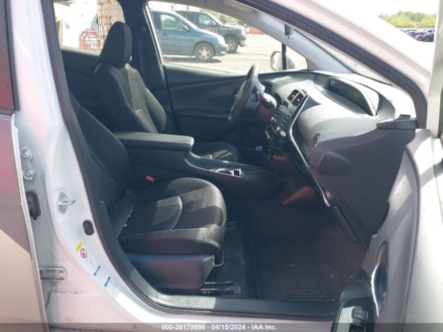 JTDL9MFU1N3031901 Toyota Prius Le Awd-e