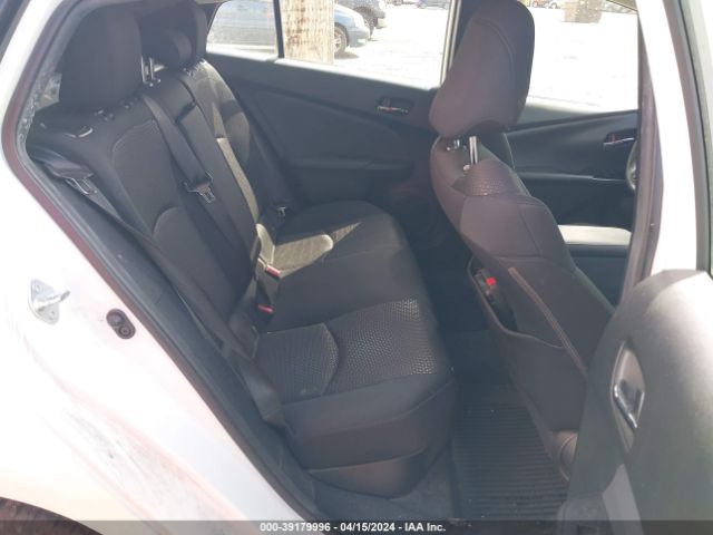 JTDL9MFU1N3031901 Toyota Prius Le Awd-e