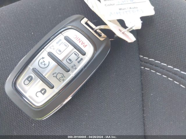 2C4RC1CG7PR615660 Chrysler Voyager Lx