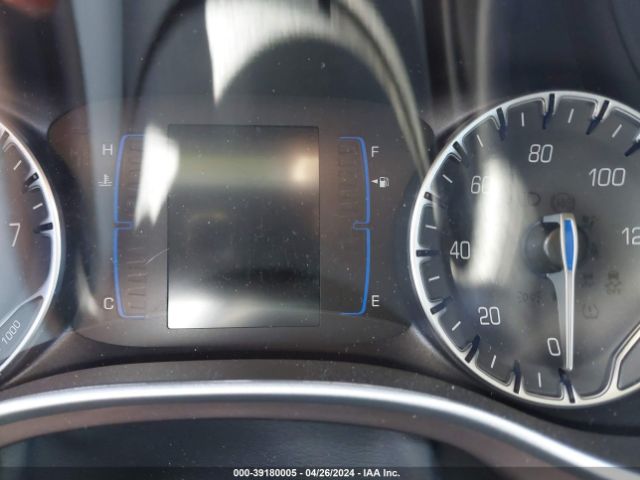 2C4RC1CG7PR615660 Chrysler Voyager Lx
