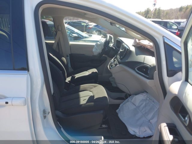 2C4RC1CG7PR615660 Chrysler Voyager Lx