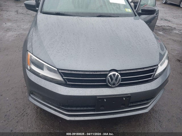3VWD17AJ7GM226099 Volkswagen Jetta 1.8t Sport