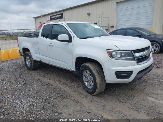 2018 1GCHSBEA6J1329470 main image