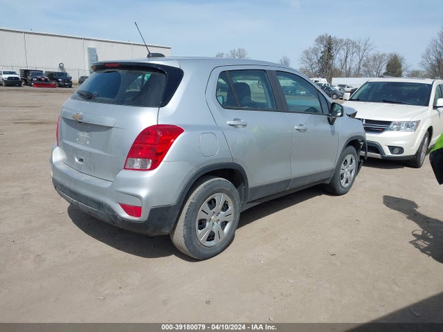Chevrolet TRAX LS 2017 KL7CJKSBXHB083776 Image 4