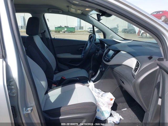 Chevrolet TRAX LS 2017 KL7CJKSBXHB083776 Image 5