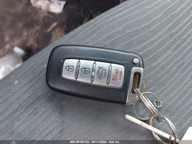 Hyundai SONATA HYBRID 2014 KMHEC4A4XEA117619 Image 11