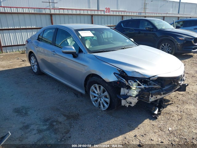 Toyota CAMRY LE 2018 4T1B11HK2JU533491 Image 6