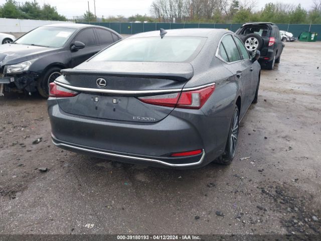 58ADA1C19RU037096 Lexus ES 300H