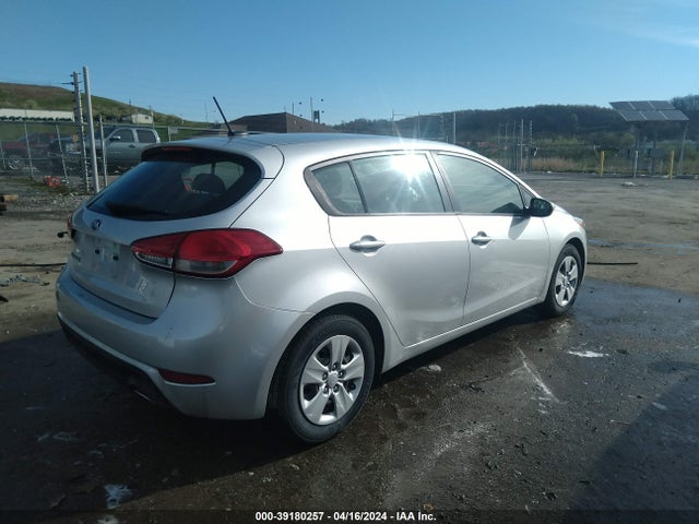 KIA FORTE LX 2017 KNAFK5A80H5719525 Image 4