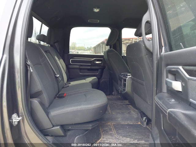 3C6UR5DL9LG173998 RAM 2500 Big Horn  4x4 6'4 Box