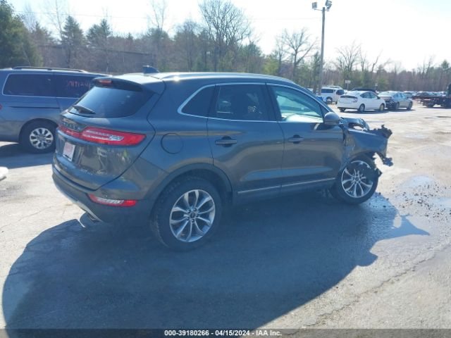 5LMCJ2D9XHUL61098 Lincoln MKC SELECT