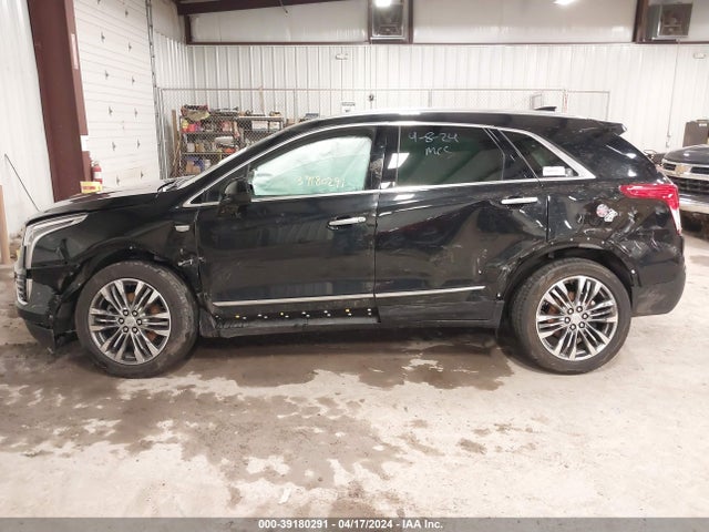 1GYKNDRS1KZ174643 Cadillac XT5 LUXURY