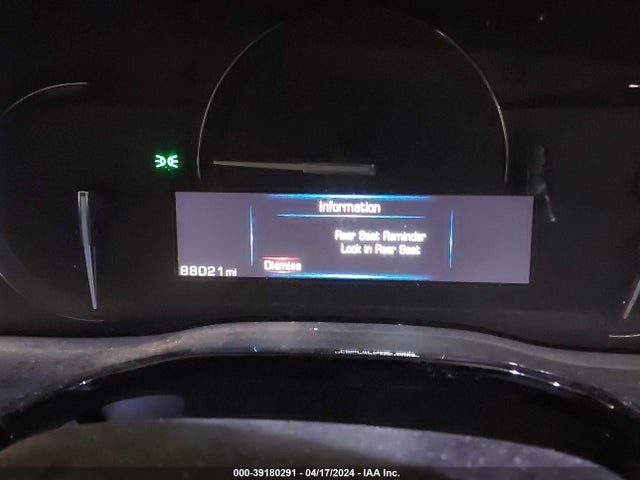 1GYKNDRS1KZ174643 Cadillac XT5 LUXURY