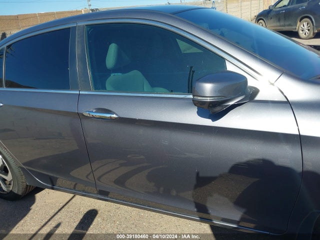 Honda ACCORD EX 2017 1HGCR2F72HA248616 Image 13