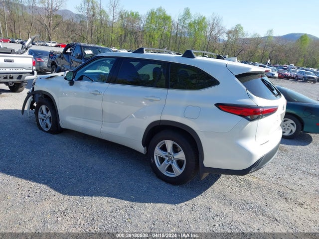 Toyota Highlander Le 2021 5TDBZRBH3MS114129 Image 3