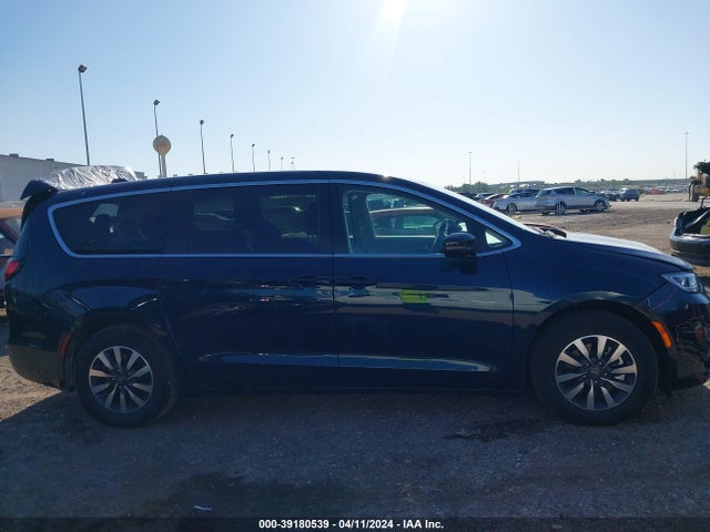 Chrysler Pacifica Hybrid Select 2024 2C4RC1S79RR102625 Image 13