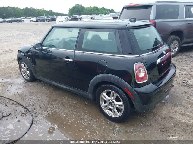 2013 MINI HARDTOP WMWSU3C53DT370057 Photo 2
