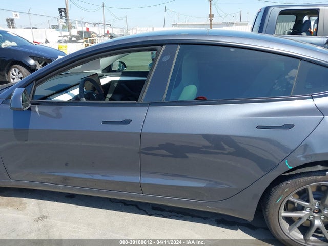 Tesla Model 3 Rear-wheel Drive 2022 5YJ3E1EA9NF326765 Image 14