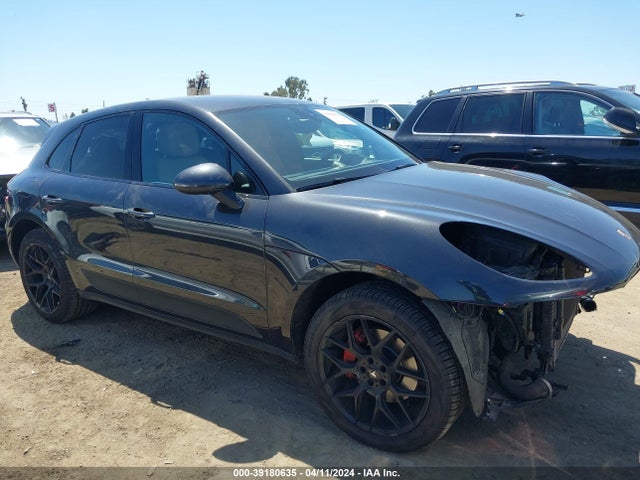 2017 PORSCHE MACAN WP1AA2A57HLB04842 Photo 0