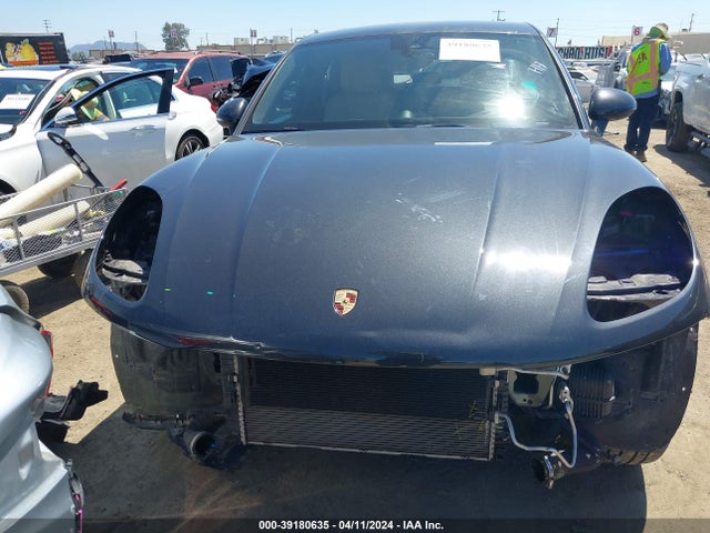 Porsche Macan 2017 WP1AA2A57HLB04842 Image 13