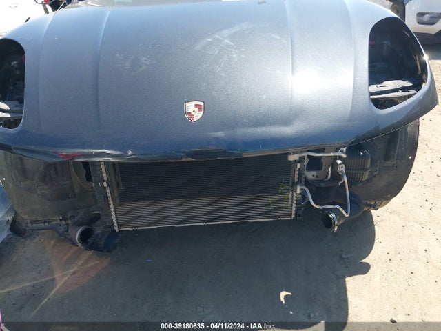 2017 PORSCHE MACAN WP1AA2A57HLB04842 Photo 5