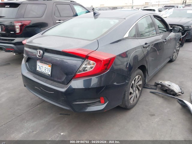 Honda CIVIC EX 2017 2HGFC2F75HH555472 Image 4