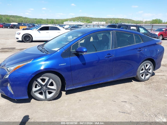 Toyota Prius Four Touring 2016 JTDKARFUXG3515486 Image 15