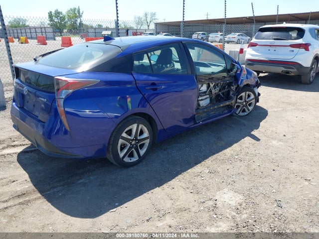 Toyota Prius Four Touring 2016 JTDKARFUXG3515486 Image 4