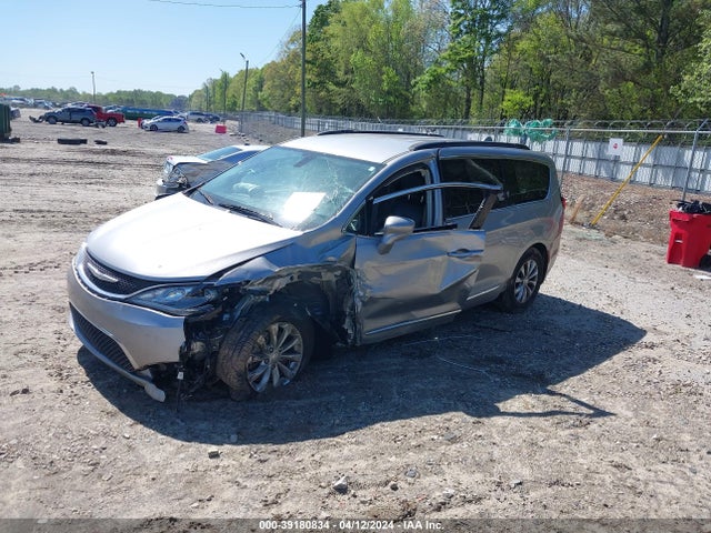 2C4RC1BG8HR710828 Chrysler Pacifica Touring-l