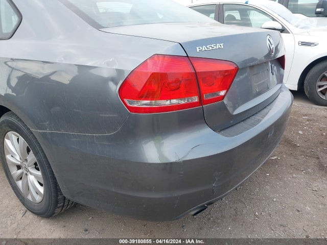 Volkswagen Passat 1.8t Wolfsburg Edition 2015 1VWAT7A30FC059888 Image 14