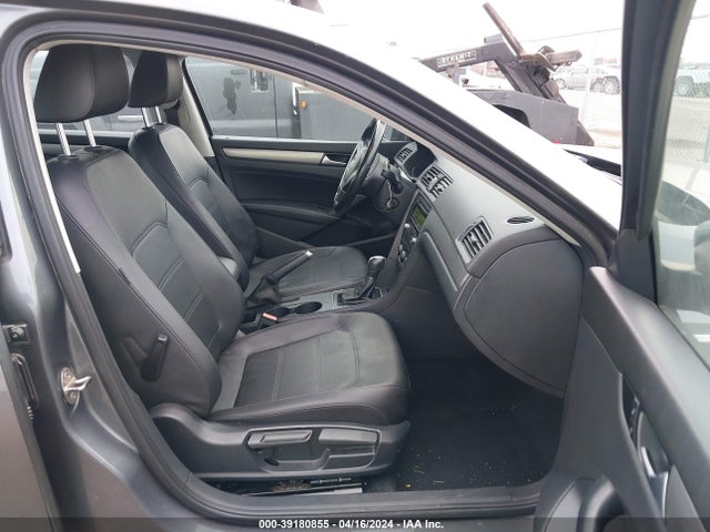 Volkswagen Passat 1.8t Wolfsburg Edition 2015 1VWAT7A30FC059888 Image 5