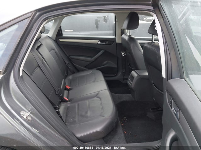 Volkswagen Passat 1.8t Wolfsburg Edition 2015 1VWAT7A30FC059888 Image 8