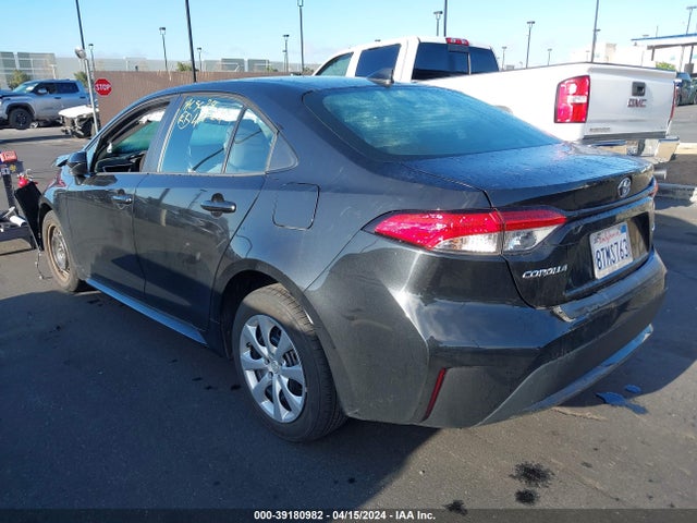 Toyota COROLLA LE 2021 5YFEPMAE3MP147749 Image 3