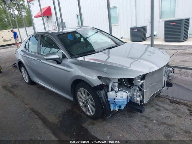 Toyota CAMRY LE 2023 4T1R11AK0PU746179 головне зображення