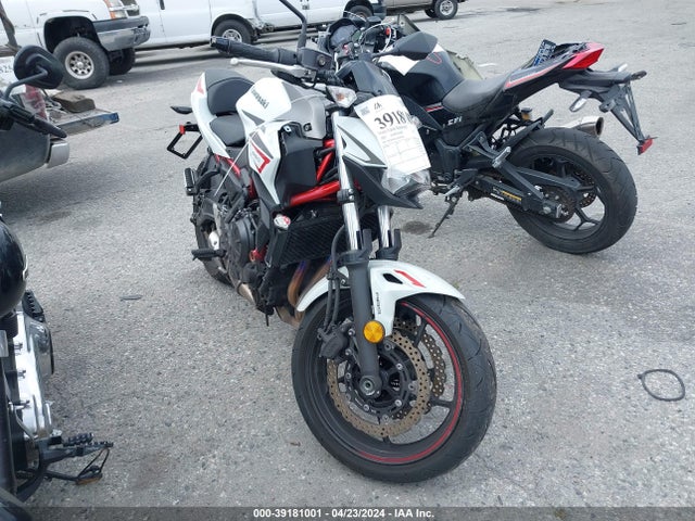 Kawasaki Z650 2022 ML5EREK16NDA58500 Image 17
