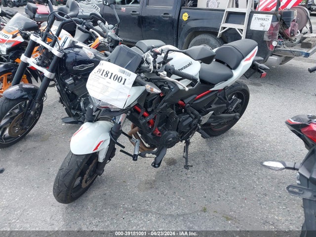 Kawasaki Z650 2022 ML5EREK16NDA58500 Image 18