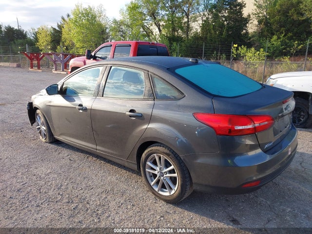 Ford FOCUS SE 2016 1FADP3F29GL212322 Image 3