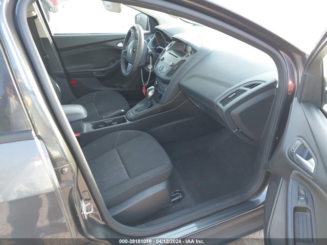 Ford FOCUS SE 2016 1FADP3F29GL212322 Image 5