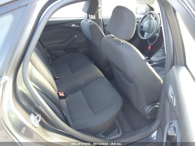 Ford FOCUS SE 2016 1FADP3F29GL212322 Image 8