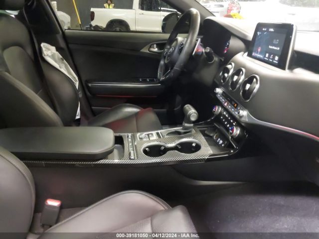KNAE45LC9M6093856 KIA Stinger Gt1