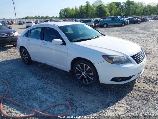 Auction sale of the 2014 Chrysler 200 Touring, vin: 1C3CCBBB6EN198452, lot number: 39181097