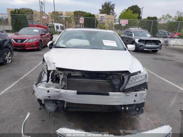 19UDE2F75JA008658 Acura Ilx Premium Package/technology Plus Package