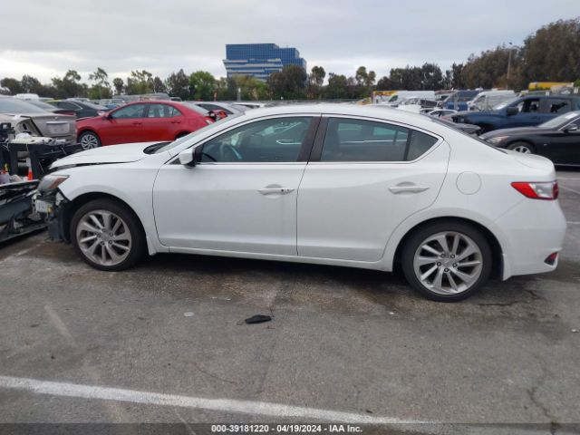 19UDE2F75JA008658 Acura Ilx Premium Package/technology Plus Package