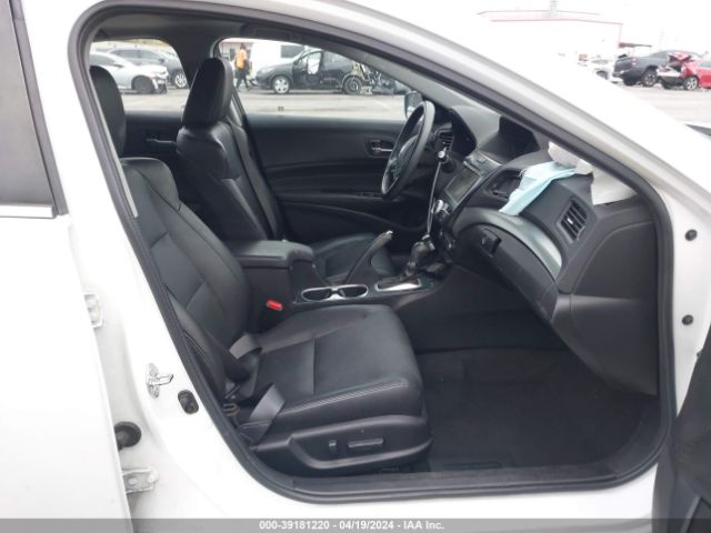 19UDE2F75JA008658 Acura Ilx Premium Package/technology Plus Package