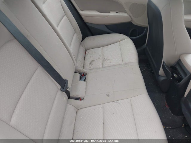 Hyundai Elantra Value Edition 2019 KMHD84LF2KU834635 Image 8