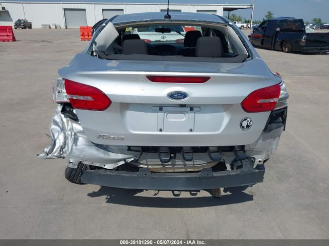 1FADP3E24HL318812 Ford FOCUS S