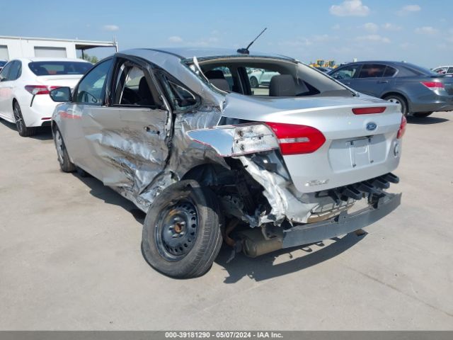 1FADP3E24HL318812 Ford FOCUS S