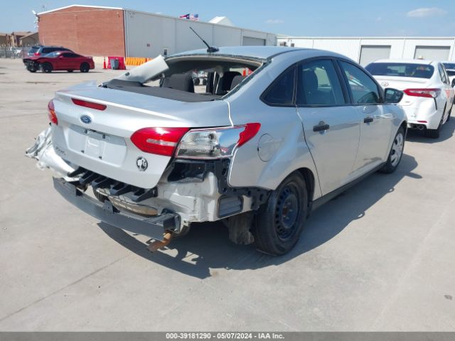 1FADP3E24HL318812 Ford FOCUS S